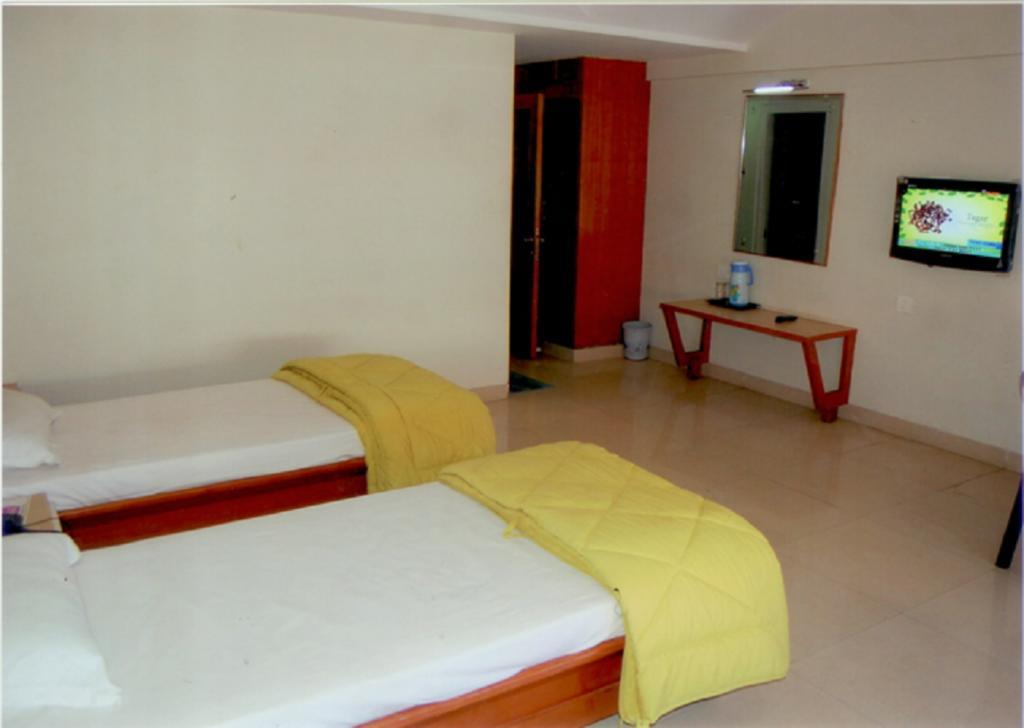 Hotel Abha International Bhuj Exterior photo