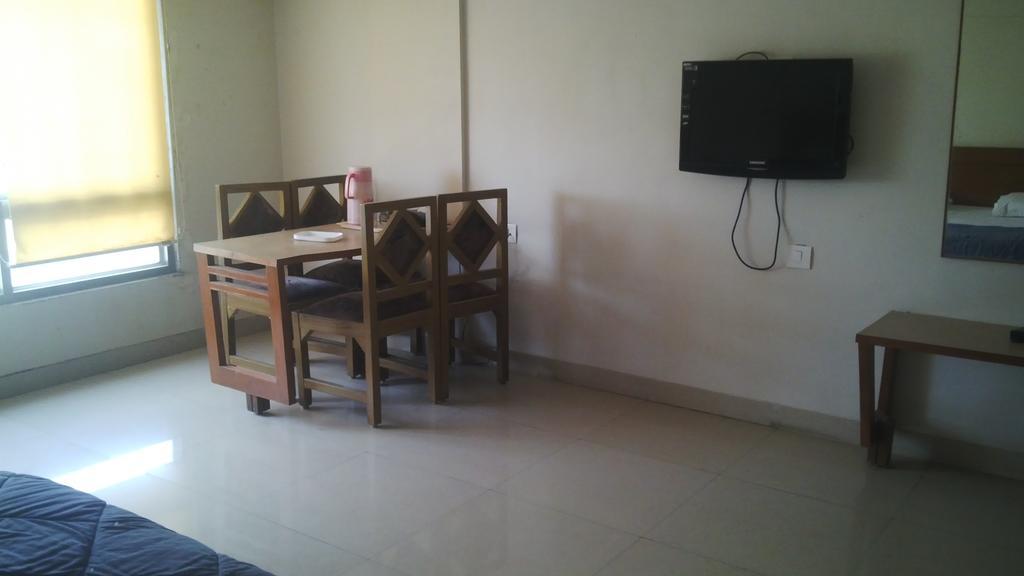 Hotel Abha International Bhuj Room photo