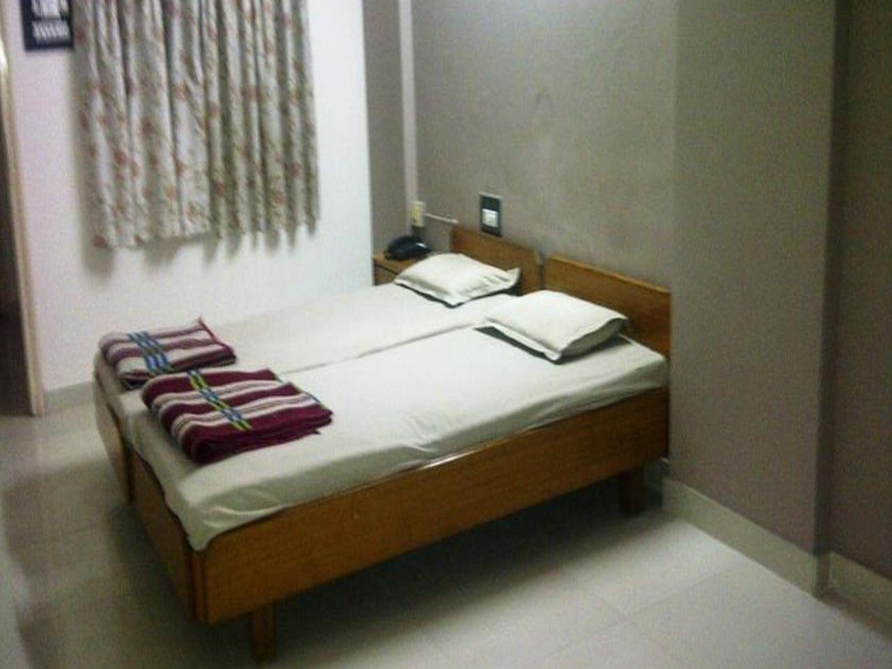 Hotel Abha International Bhuj Exterior photo